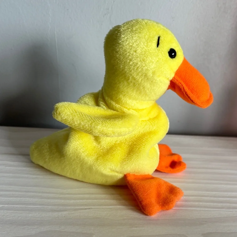 NWT VTG Color Me Beanie White Bunny and Quackers Yellow Duck TY‎ Plush Toys